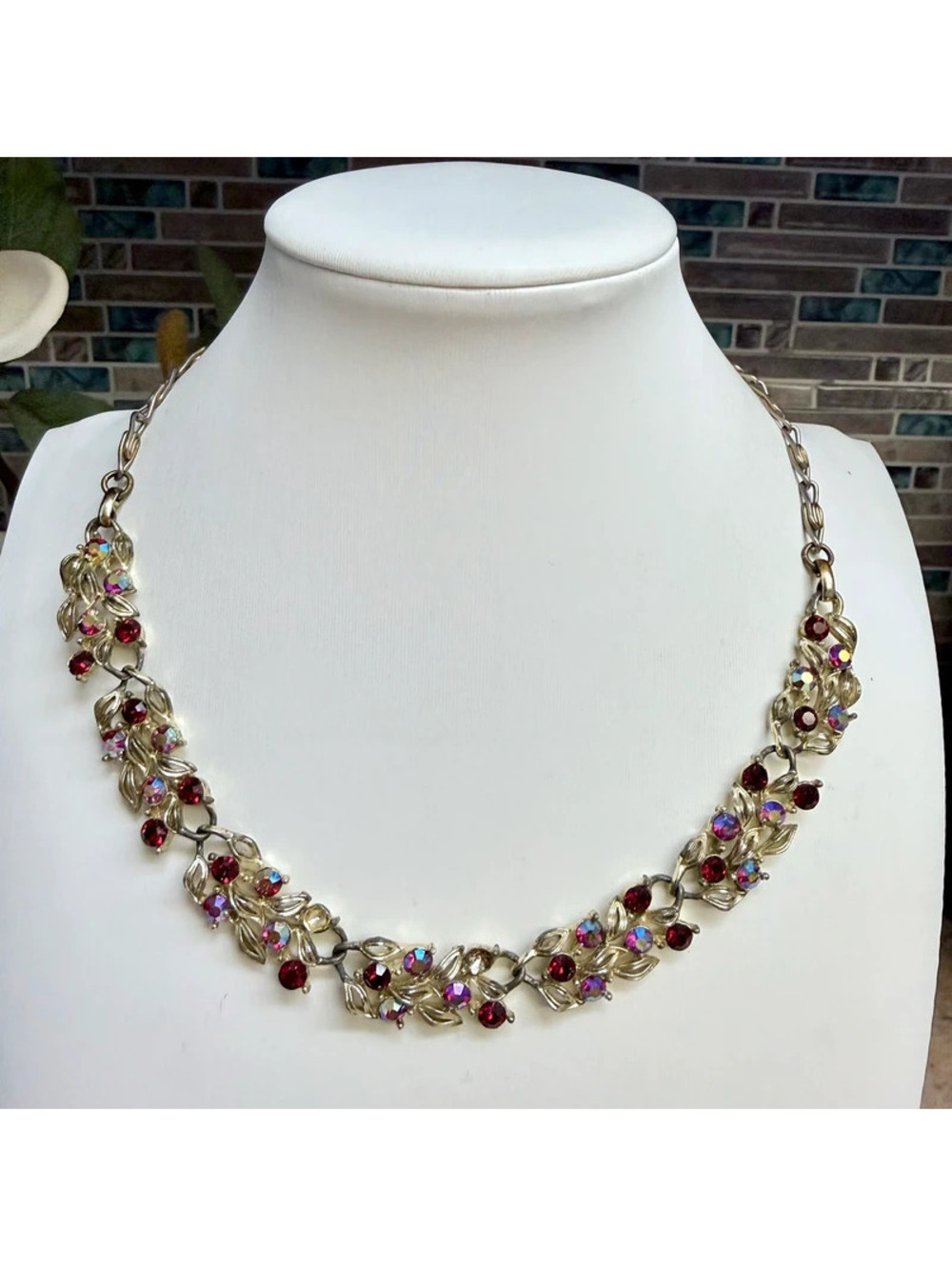 Vintage Lisner Ruby Red Aurora Borealis AB Rhinestone Leaf Choker Necklace 1950s